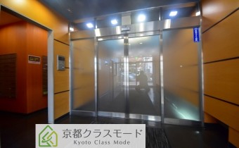 ホール入口