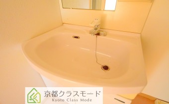 独立洗面台