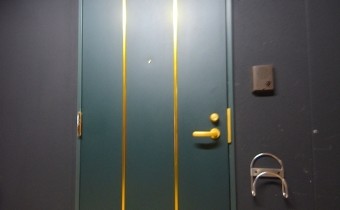 玄関ドア