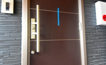 玄関ドア