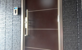 玄関ドア