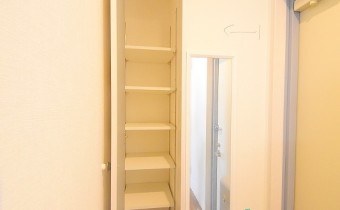 シューズボックス