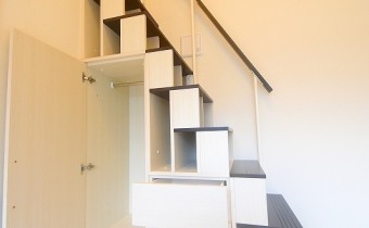 階段収納