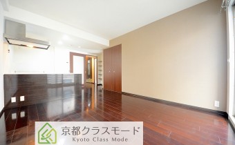 カウンターキッチンタイプの12.3帖のリビング♪