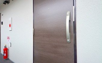 玄関ドア