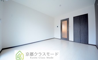 Room8