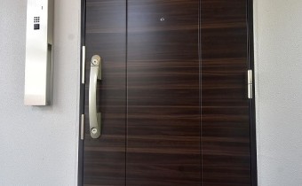 玄関ドア