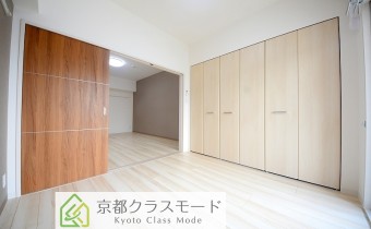 Room5