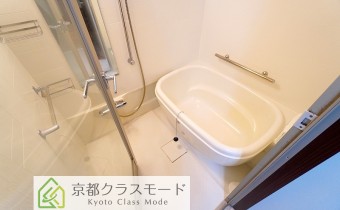 オーバルタイプの浴槽です♪