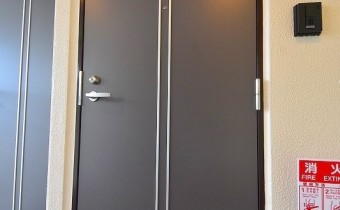 玄関ドア