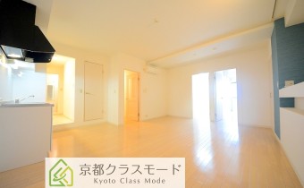 室内は綺麗に「リノベーション」されていますので快適です♪