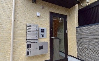 エントランスドア