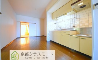 「駅近」＆「敷地内ガレージあり」の2LDK♪