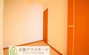 納戸 2.7帖