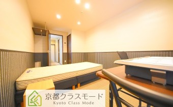 Room 7