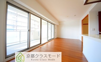LDK　※室内写真は同マンション内の別タイプのものです。参考にご覧ください。