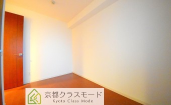 Room ※室内写真は同マンション内の別タイプのものです。参考にご覧ください。