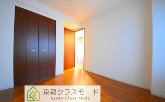 Room 　※室内写真は同マンション内の別タイプのものです。参考にご覧ください。