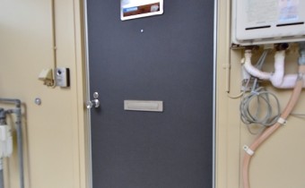 玄関ドア