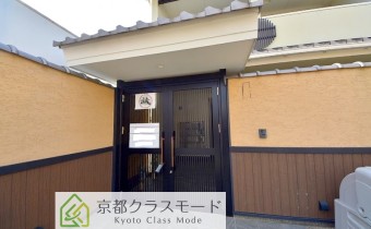 エントランス前