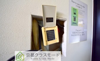オートロック（工事中）