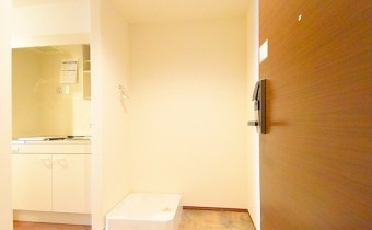 玄関※同マンション反転タイプの写真です