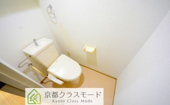 ウォシュレットトイレ※同マンション別タイプの写真です