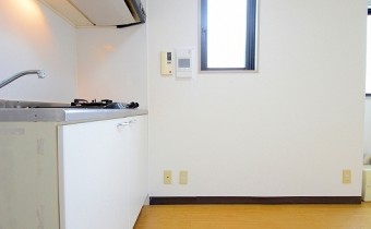 キッチンスペース※同マンション別タイプの写真です