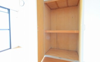 押入れ※同マンション別タイプの写真です