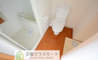 脱衣スペース＆ウォシュレットトイレ