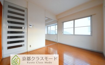 Room5