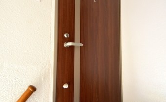 玄関ドア