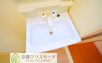 独立洗面台