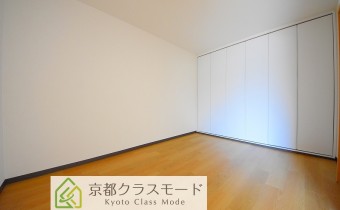 Room6