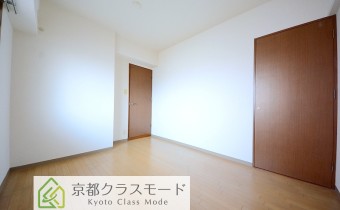 Room6