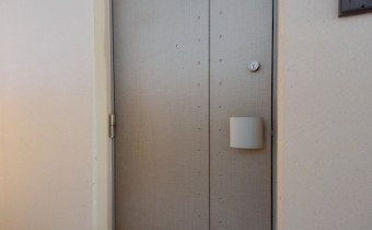 玄関ドア