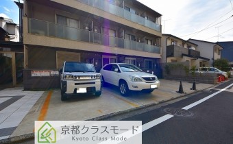 敷地内ガレージ