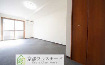 Room9.5※同マンション反転タイプの写真です
