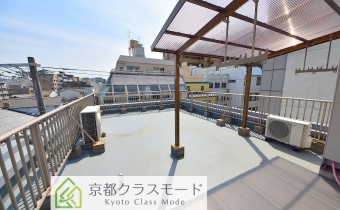 ルーフバルコニー