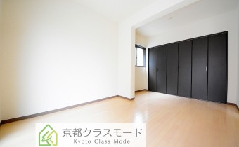 Room8.1
