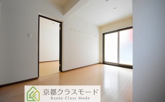 Room8.1