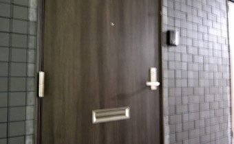 玄関ドア