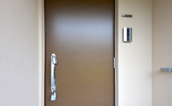 玄関ドア