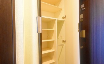 シューズボックス
