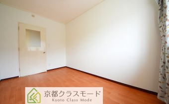 Room5