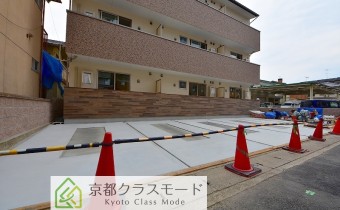 敷地内ガレージ