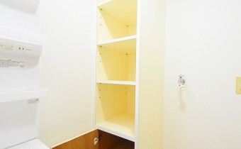 ランドリー収納※同マンション内別タイプのお部屋です。