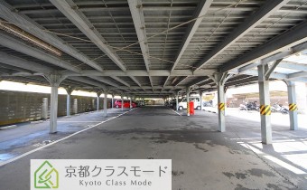 敷地内ガレージ
