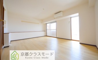 Room 12