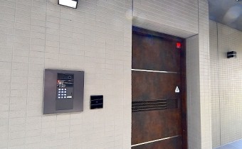オートロックドア